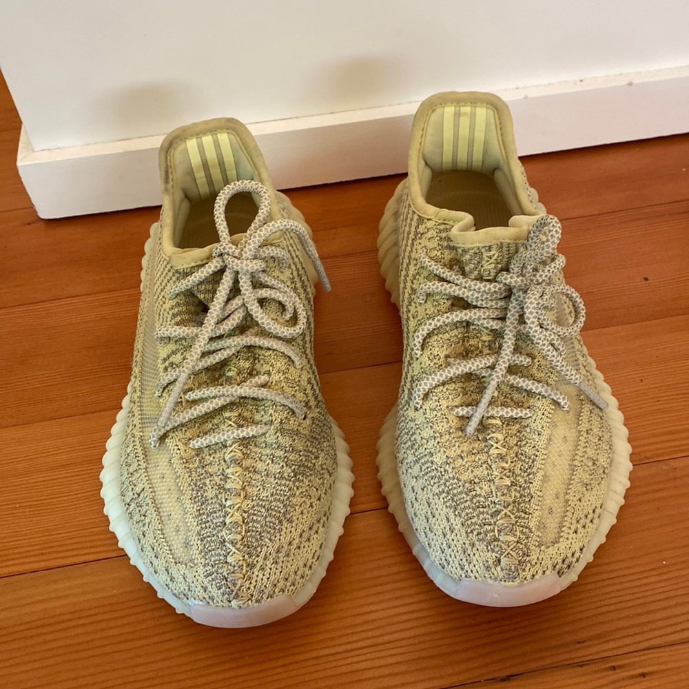 Kids Adidas Yeezy Boost Shoe